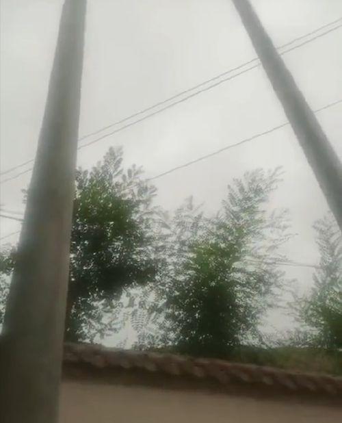 娱乐吃瓜酱电线杆,揭秘娱乐圈那些不为人知的秘密 第2张 娱乐吃瓜酱电线杆,揭秘娱乐圈那些不为人知的秘密 第2张